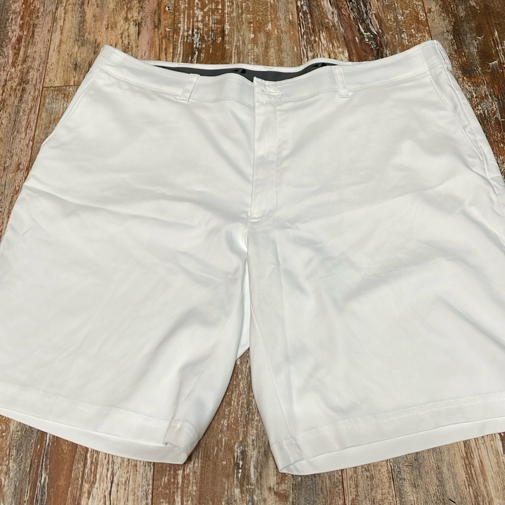 Grand slam white shorts size 42